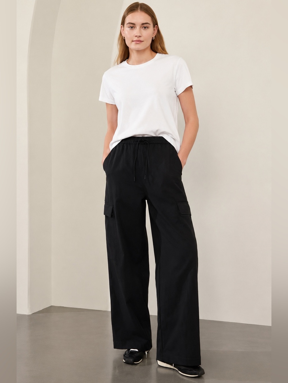Athleta Promenade Cargo Pants LTall Black Lightweight Travel Athleisure NEW/Tags